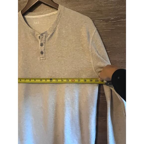 Bke Men Long sleeves Henley Shirt Size Large Pullover Off White Excellent Cream - Picture 4 of 8